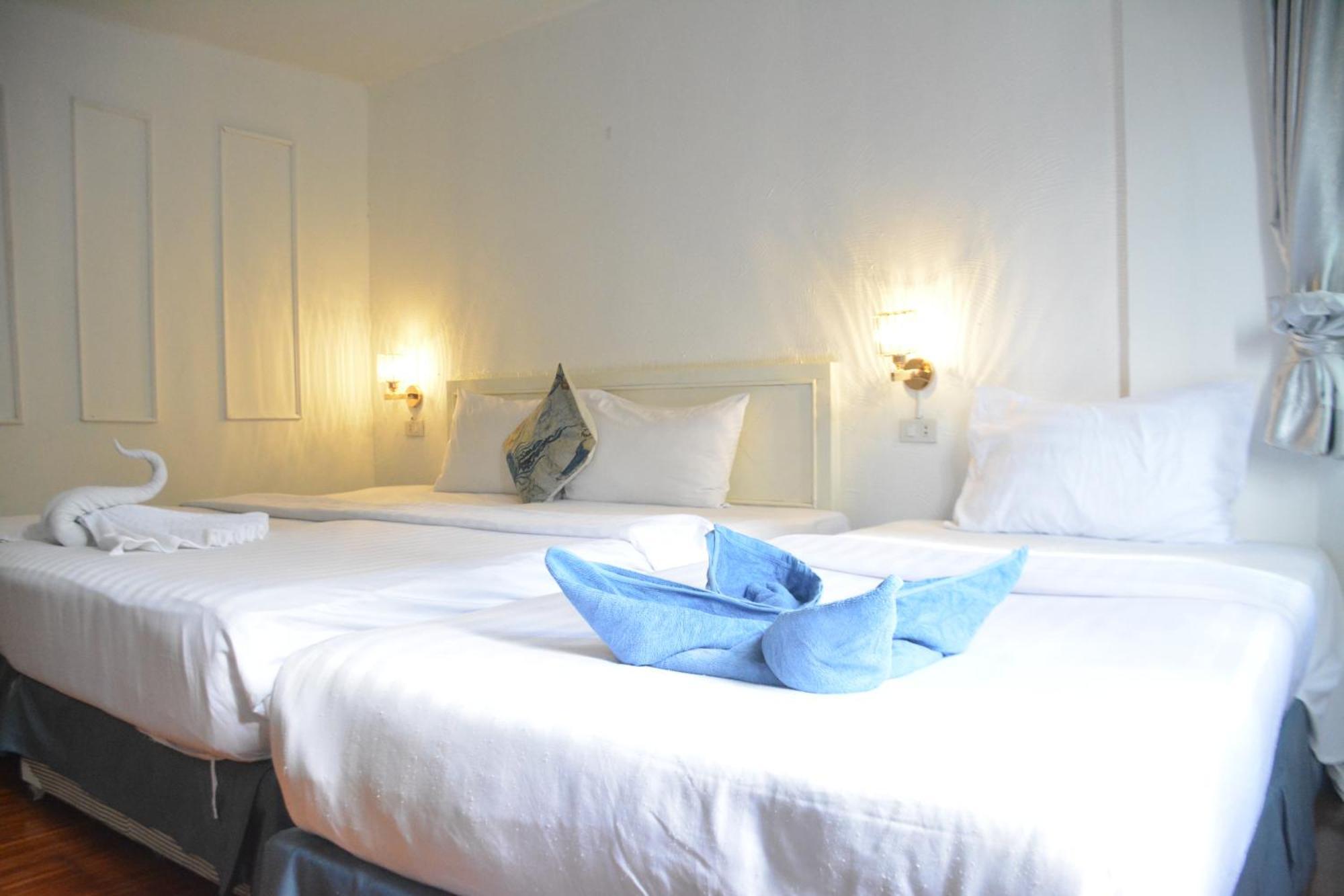 Hotel Chilli Salza Patong Esterno foto